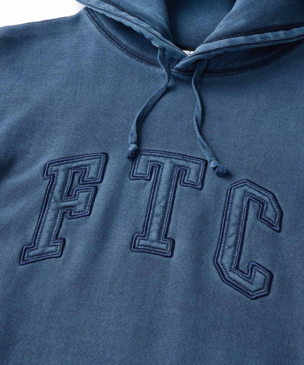 FTC CLASSIC COLLEGE APPLIQUE PULLOVER HOODED SWEATSHIRT